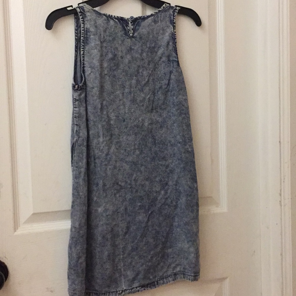 Dress - Picture 3 of 3